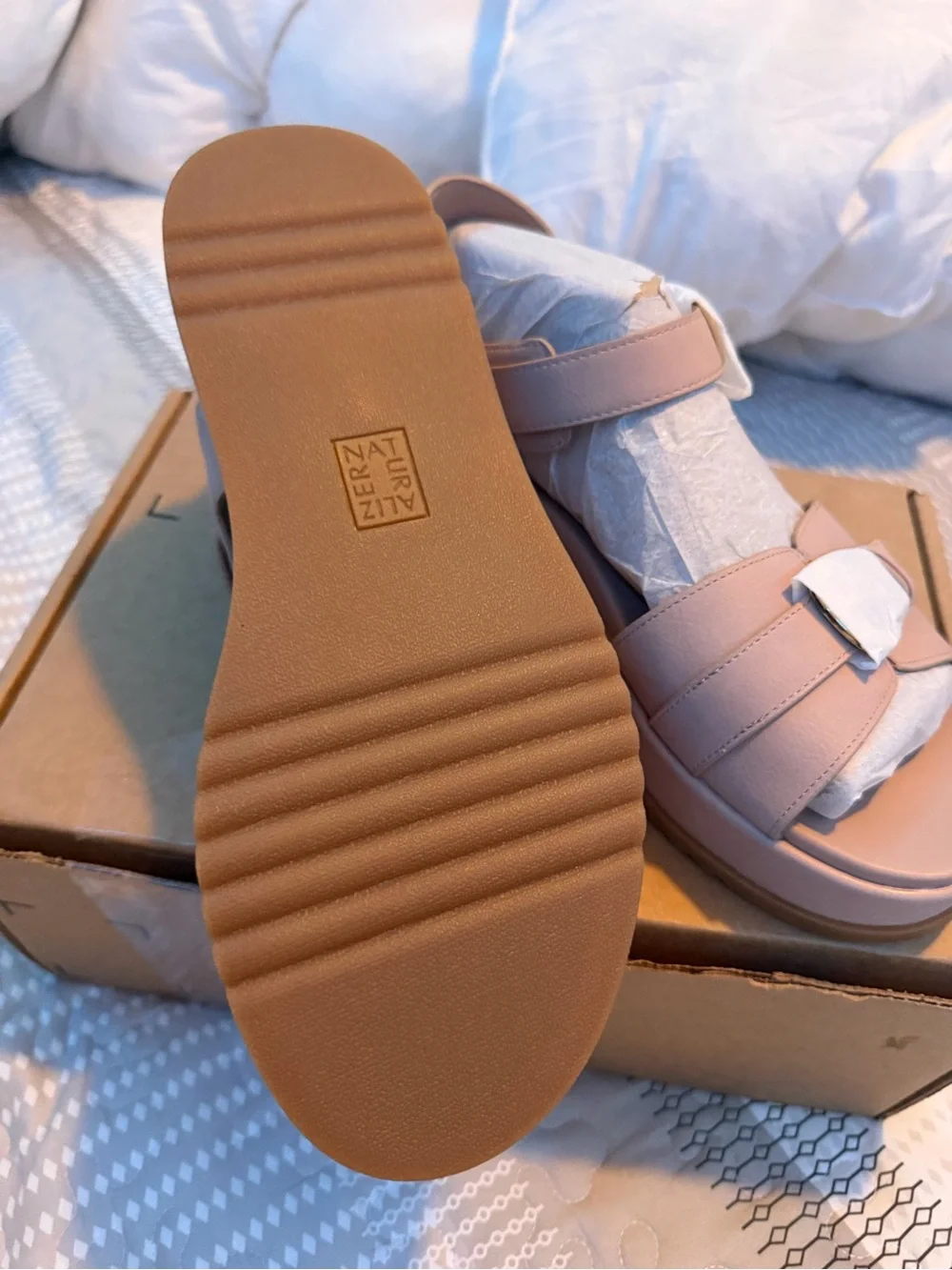 N/A comfortable platform